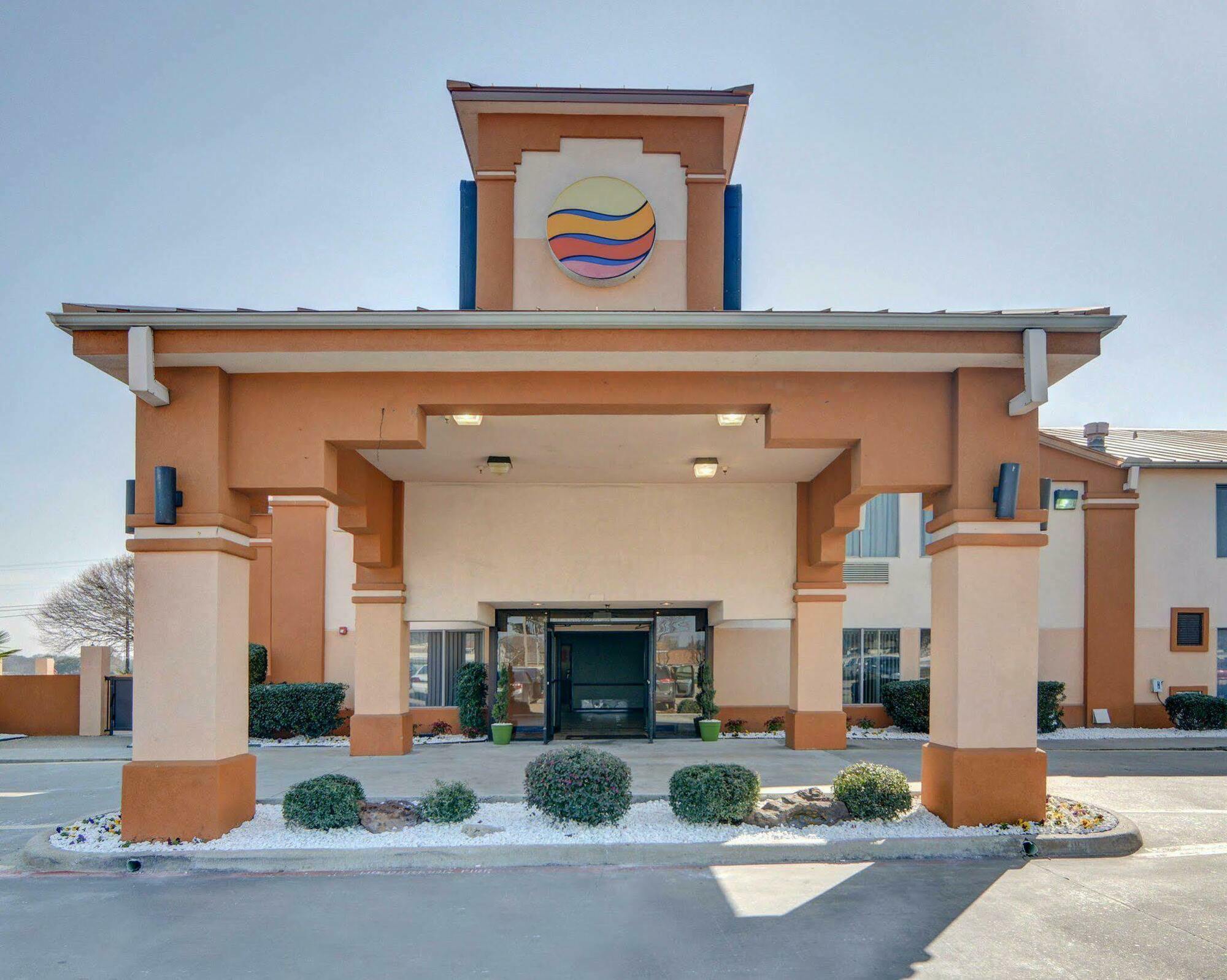 Quality Inn Forest Hill - Fort Worth South Exteriér fotografie